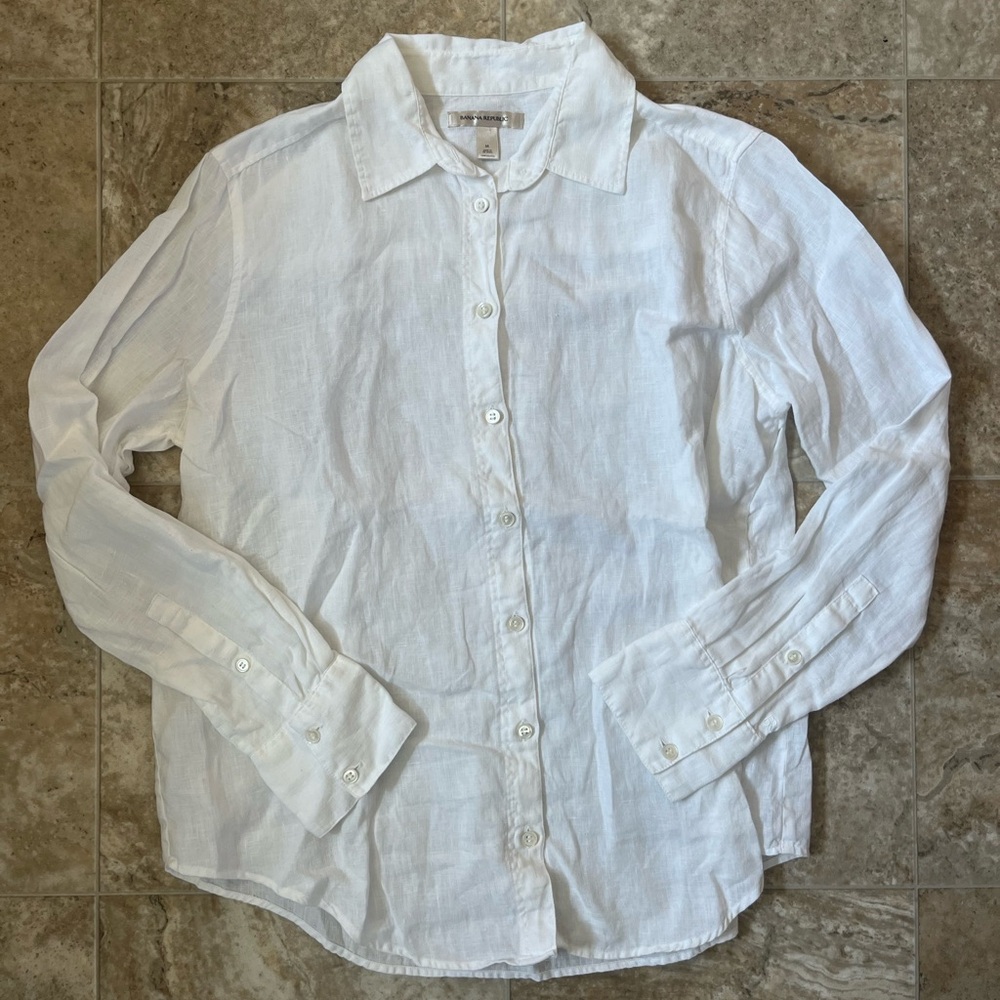 Banana Republic Linen Button Down
